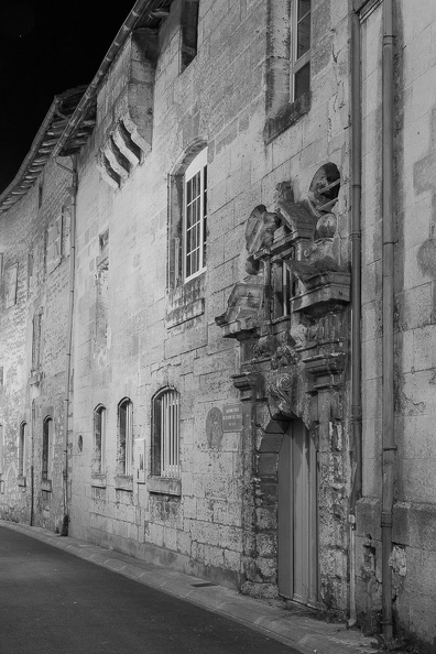 Angoulême - Ancienne porte du couvent des Carmes