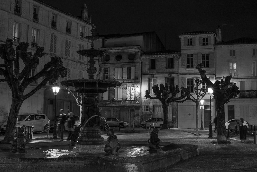 Angoulême - Place du Minage.jpg